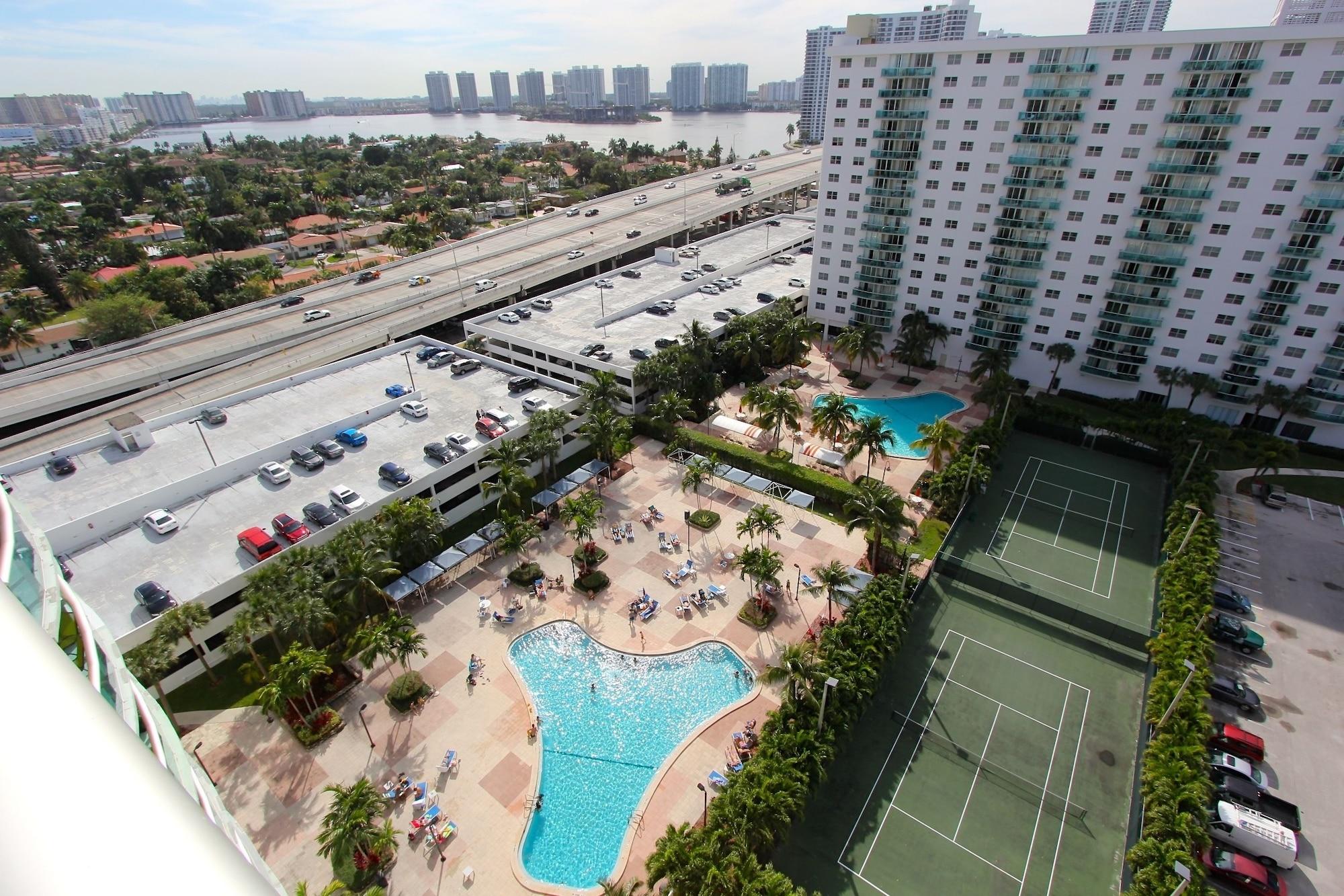 Ocean Reserve Sunny Isles Beach Εξωτερικό φωτογραφία